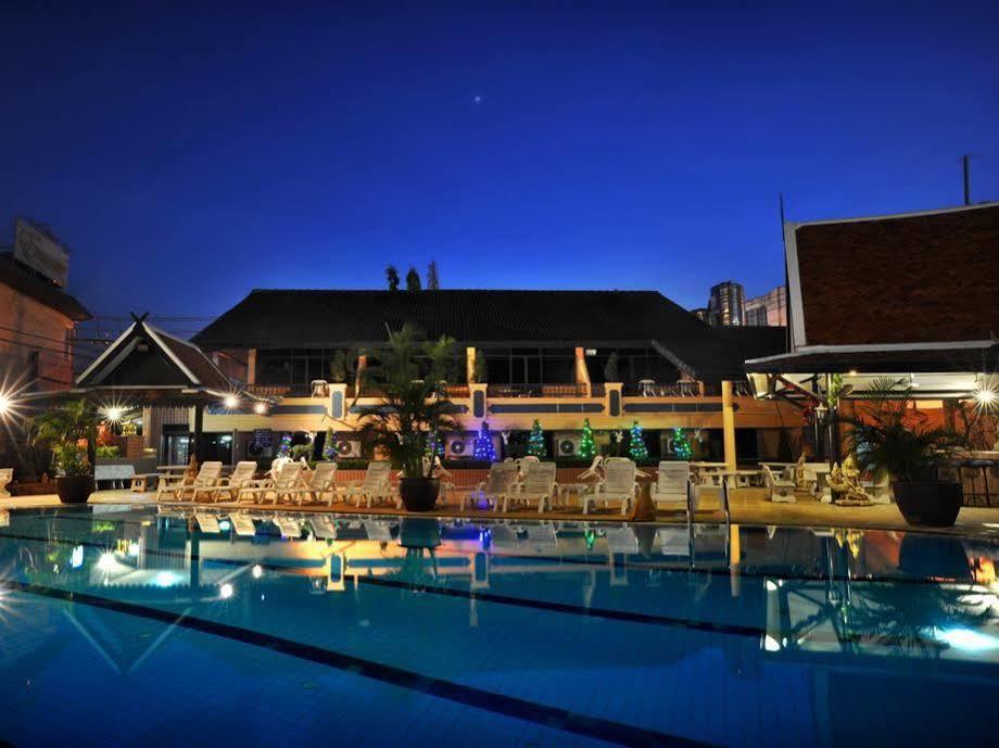Suppamitr Villa Hotel Pattaya Exterior photo